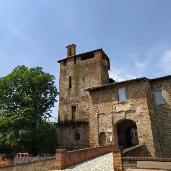 La Rocca Viscontea ha di nuovo tutte le sue torri e la campana