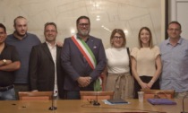 Dopo le polemiche del saluto romano, Simone Nava inizia il mandato da sindaco