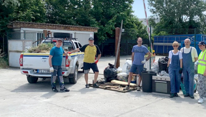 Sindaco e consiglieri al lavoro per ripulire la zona produttiva