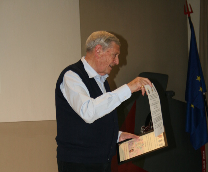 Premiati i vincitori del concorso dell’Aeronautica farese