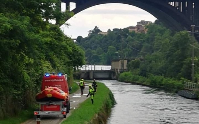 Cadavere nell’Adda, i Vigili del fuoco recuperano una 76enne