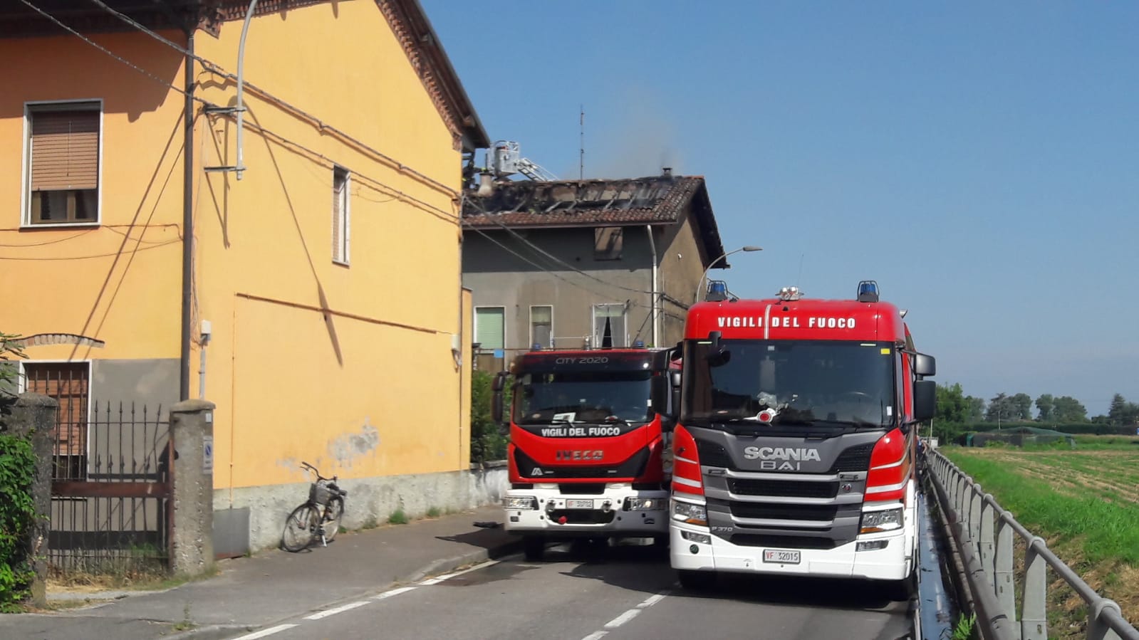 Misano incendio via Martiri della Libertà