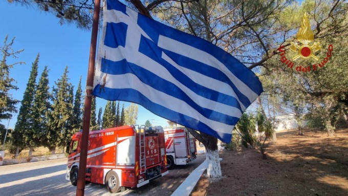 Anche da Bergamo per spegnere l’incubo degli incendi in Grecia