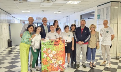 Gli uffici della Asst Bg Ovest più belli grazie al quadro dei ragazzi "speciali"