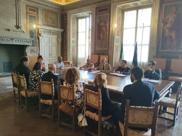 Video allarme antirapina, firmato il protocollo d’intesa in Prefettura a difesa dei tabaccai
