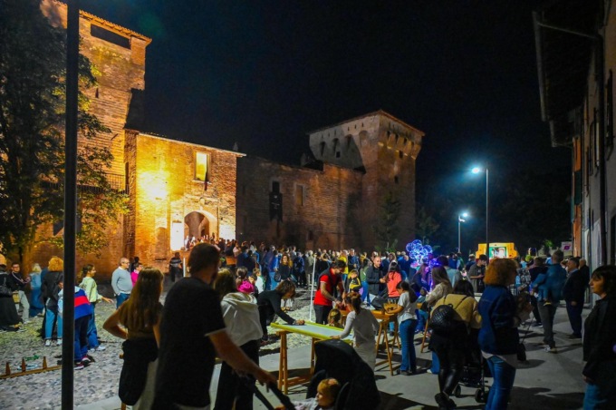 Armigeri, rapaci, palio e libagioni così rivive il borgo colleonesco