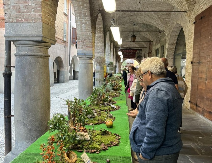 Il week end del fungo riempie il centro storico di visitatori