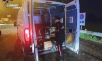 Carabinieri in borghese all'inseguimento di due furgoni rubati, fermato un 32enne