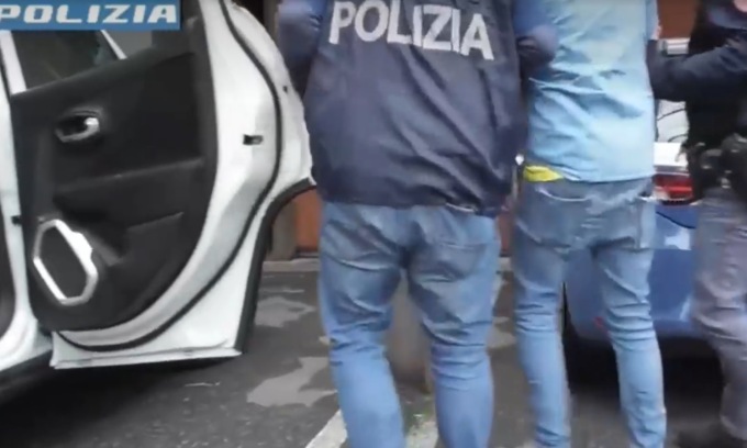 Progettava un attentato nella chiesa di Sant’Alessandro, arrestato un 22enne egiziano
