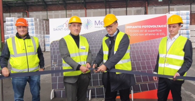 La ciminiera della Saint-Gobain a Vidalengo sarà più “pulita” grazie al fotovoltaico