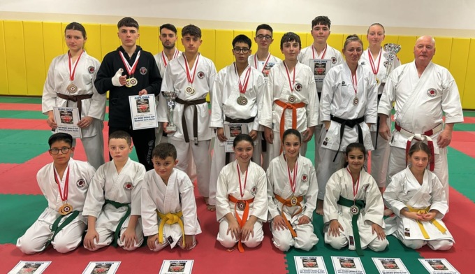 Ku Shin Kan Karate Club Urgnano brilla a Lignano Sabbiadoro con 24 medaglie