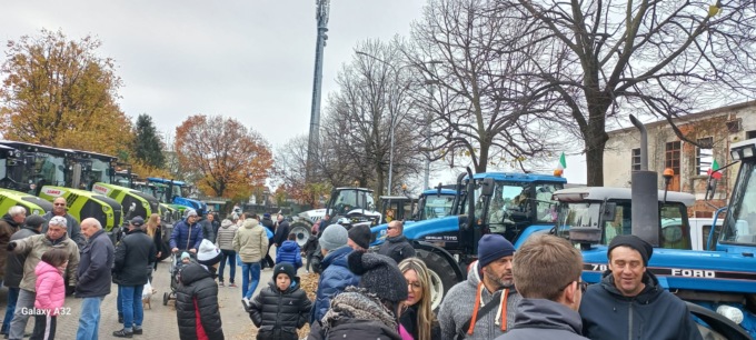 “Festa Ringraziamento”, caroselli, giochi e mercato agricolo accendono il centro