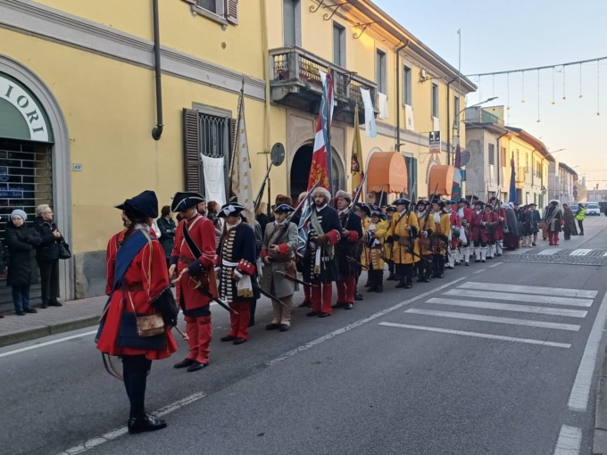 Il miracolo del borgo avvenuto nel 1705  rivive per la strade della Bassa