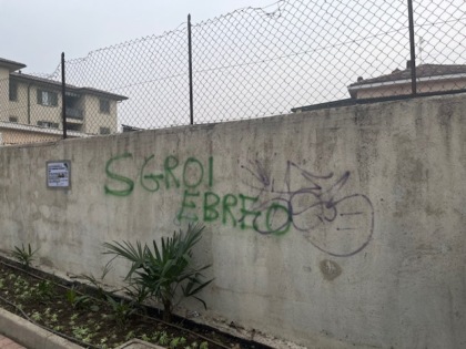 scritte antisemite