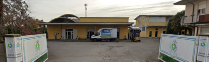 Entrano in caseificio e fanno razzia, rubate oltre 750 forme di taleggio