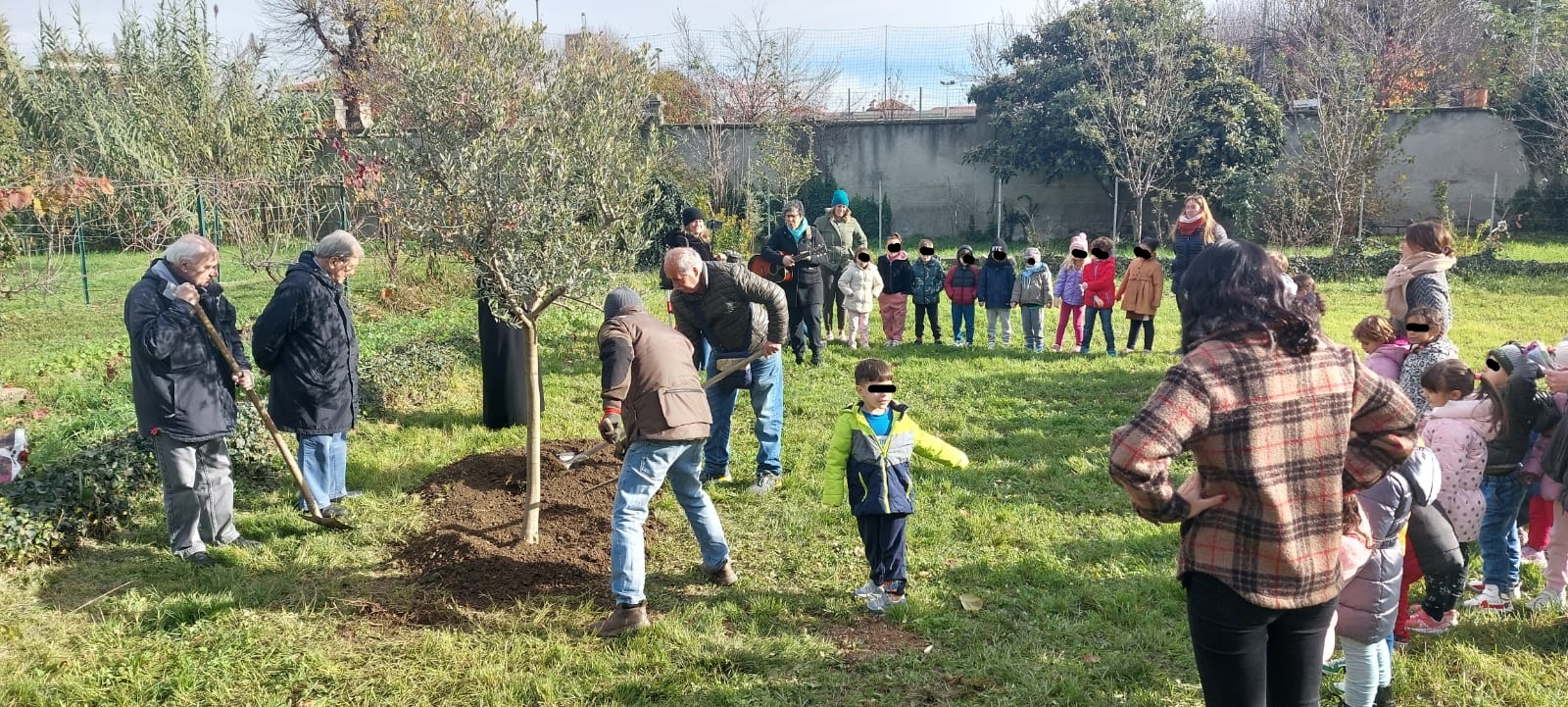 treviglio festa albero 2024 pro loco13