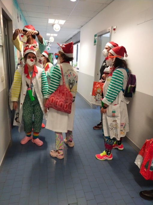 Clown in corsia