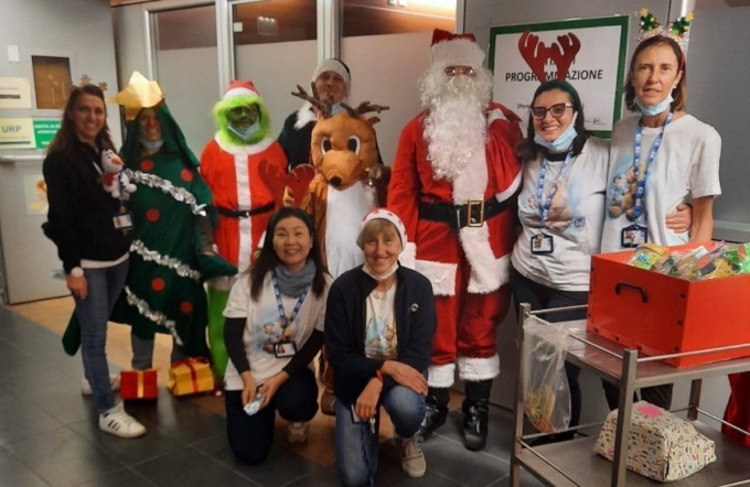 Il Cortile Boschi con “Abio” porta la magia del Natale in ospedale