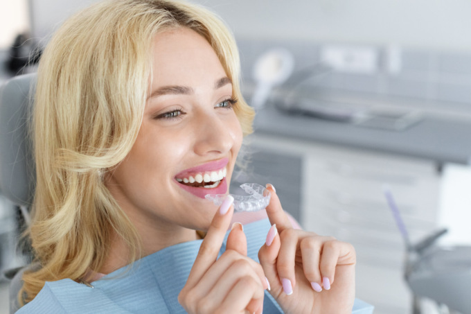 Ortodonzia invisibile per ottenere sorriso e masticazione ottimali