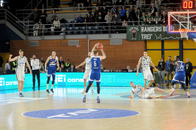 La Tav Treviglio Brianza fermata dagli arbitri, Novipiù segna dopo la sirena