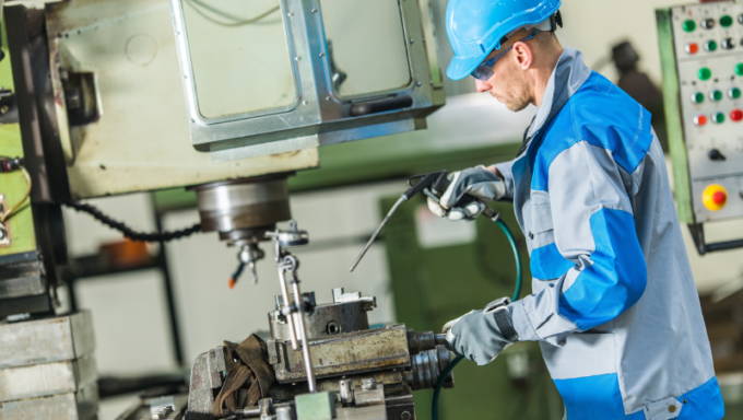 Sciopero metalmeccanici, venerdì braccia incrociate per il rinnovo del contratto