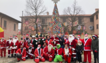 I Babbi in moto consegnano l'assegno di beneficenza all'associazione "Tau"