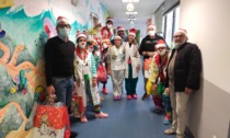 Clown in corsia, l’allegria invade l’ospedale