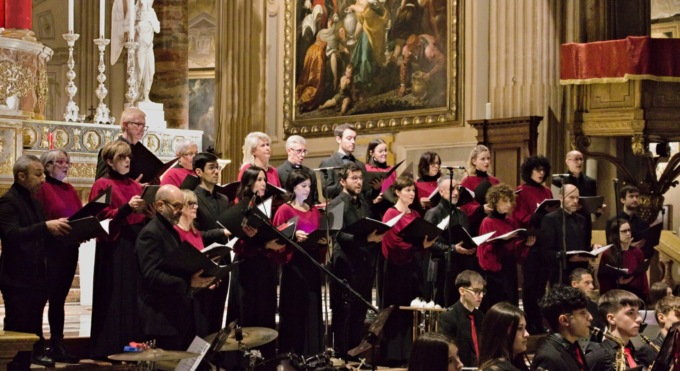 Le note della BryOrchestra rendono magico il Concerto di Natale