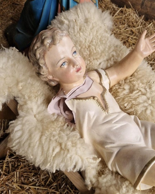 Danneggiarono il presepe in piazza, identificati dalle telecamere: sono quattro minorenni del paese