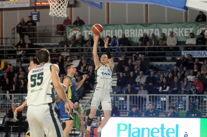 Troppa Tav Treviglio Brianza, la Virtus Ragusa crolla 95-52