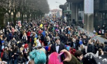 Da Sanremo all'Atalanta fino alla Banda Bassotti: il Carnevale riempie di colori la città