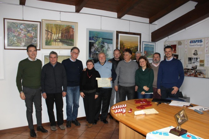 Avis, dopo 32 anni nel Direttivo (12 da presidente)  e 52 anni di donazioni, Luigi Costa saluta