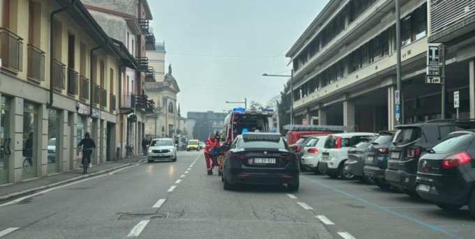 Investimento in viale Oriano, ferita una ragazza di 17 anni