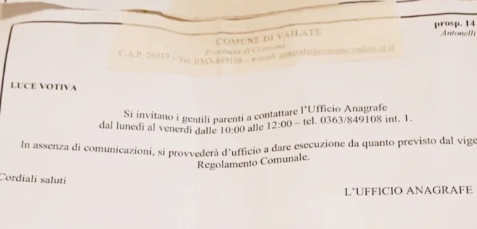 Solleciti di pagamento affissi sulle tombe a Vailate, la minoranza: “Irrispettoso e insensibile”