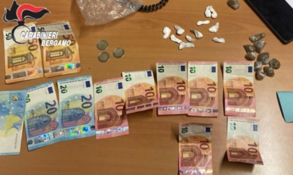 Ragazzino arrestato per spaccio: a suo carico anche diverse aggressioni