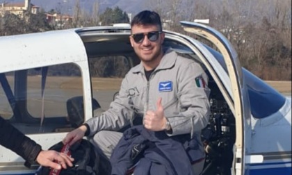 Un giovane "Top Gun" della Bassa è pronto a volare, Filippo Invernizzi a soli 22 anni è già un pilota di aerei