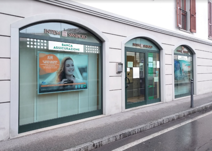 A Ciserano e Canonica chiudono le filiali di Intesa Sanpaolo