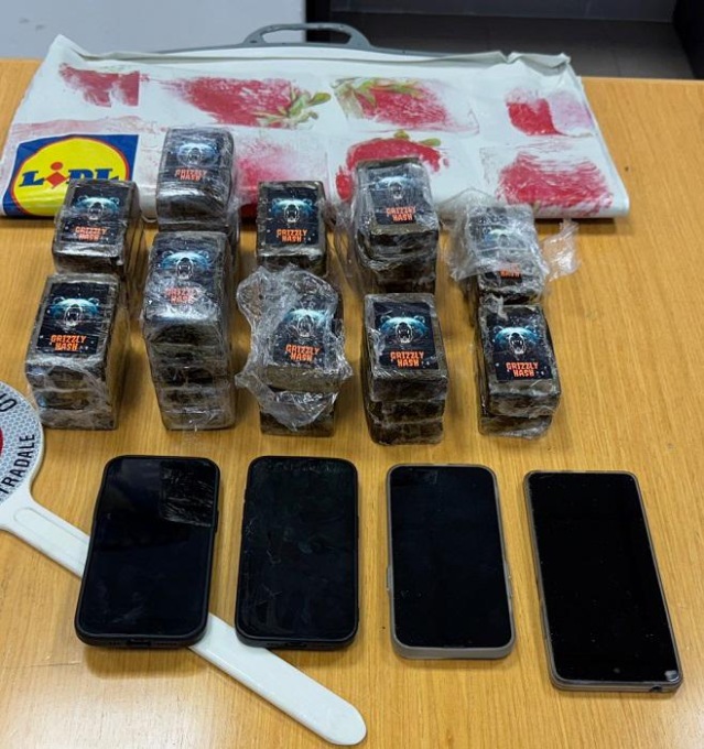 In auto con oltre 3,3 kg di droga, arrestato un 19enne di Treviglio