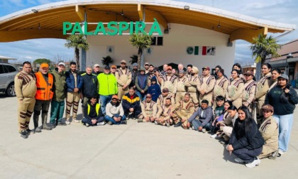 L'associazione spirituale "Dera Sacha Sauda" in campo a Spirano per pulire e piantare alberi