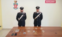 Truffe telefoniche, arrestata una 20enne e sequestrato oltre un chilo di gioielli rubati