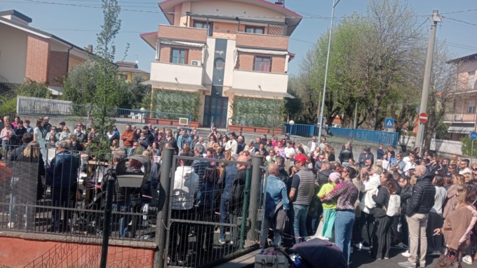 La festa di primavera fa il pieno di visitatori a Romano