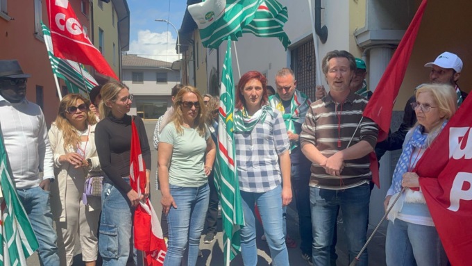 Turni massacranti e qualità del lavoro sempre più a rischio: i dipendenti della RSA in protesta