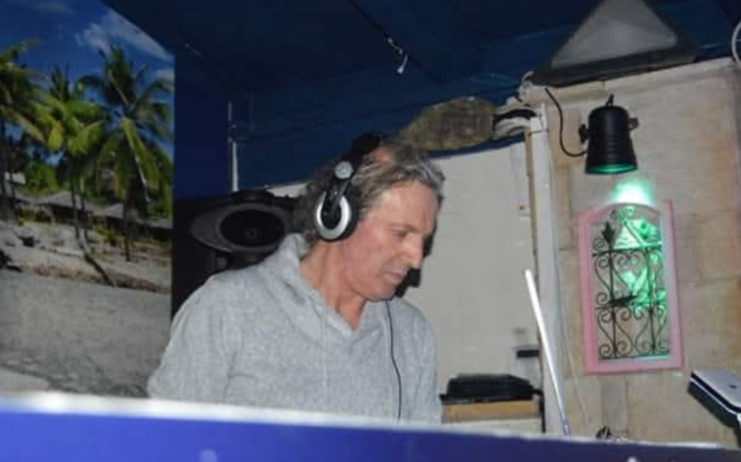 La seconda vita musicale di Beppe Barbati è social: con l’archivio storico di Trs fa ballare tutti