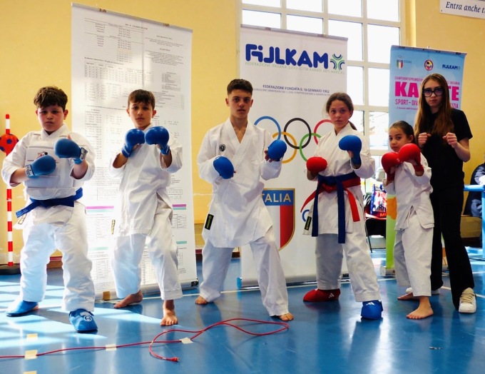 Scuola Italiana Karate Arcene 13 volte sul podio