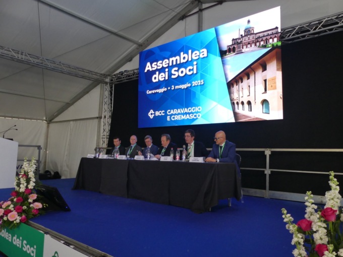 Nell’assemblea annuale l’associazione “Amici della Bcc” attacca il CdA