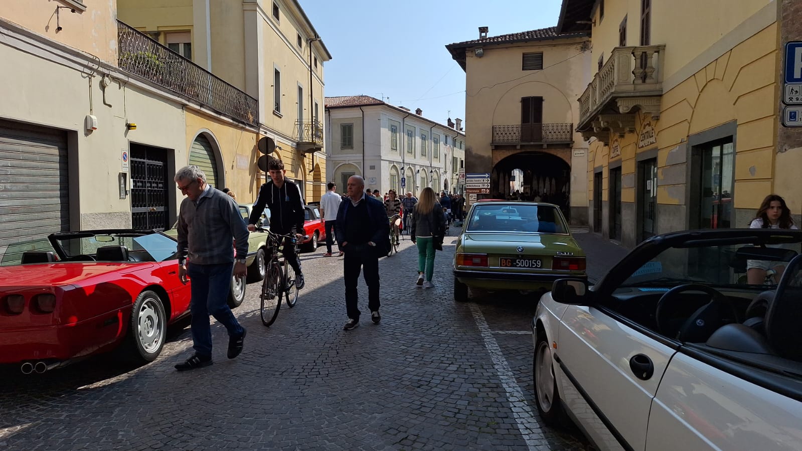 Martinengo Festa delle associazione con autoraduno