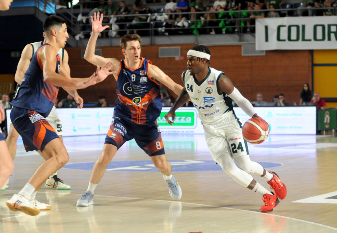 Esordio vincente nei playoff, la Tav Treviglio Brianza piega Jesi in gara-1