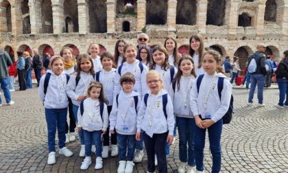 Anche le voci bianche dello "Stecchino d'oro" sul palco dell'Arena di Verona