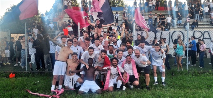 Arcene in festa per la promozione in Seconda
