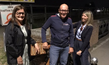 Perdono il treno e per tornare a casa e rubano biciclette, inseguiti e fermati
